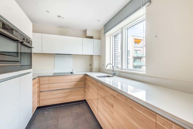 Flat 11, Hankins House, London photo 2