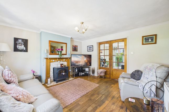 30 Twinsburn Road, Newton Aycliffe photo 2