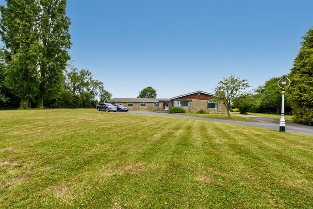 Highland Farm Bungalow.7.Jpg