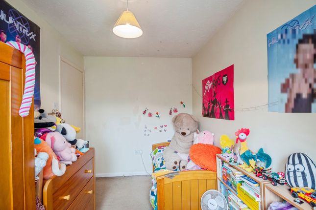 102, Grasshopper Avenue, Worcester photo 5