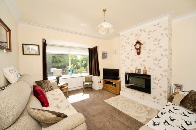 7, Mayville Avenue, Keighley photo 3