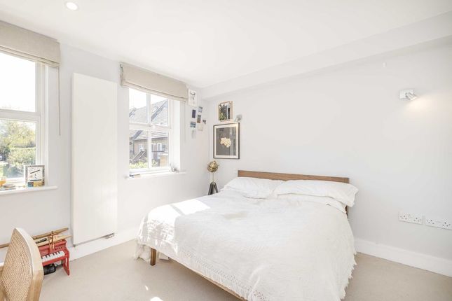 Terraced house for sale in Canning Cross, London