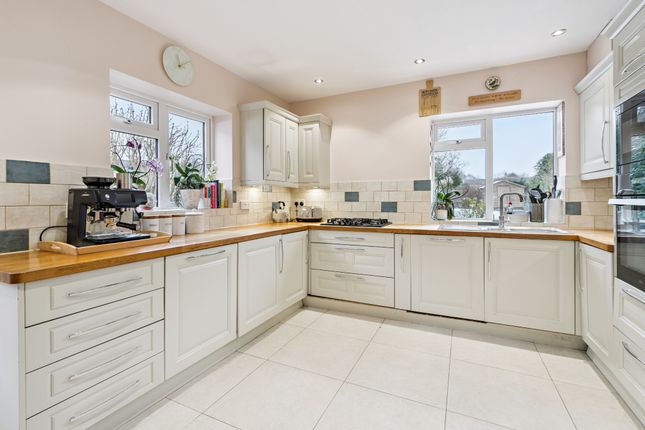 9 Mitchell Walk, Amersham photo 4