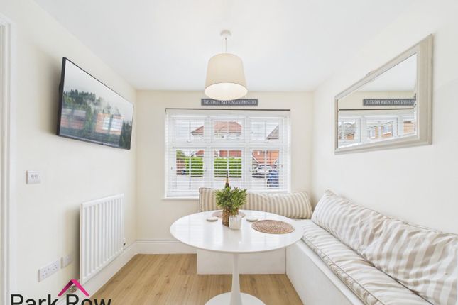 4, Bedford Drive, Leeds photo 3