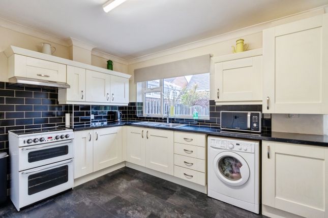 60, Harrington Court, Barnsley photo 4