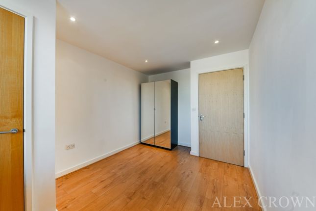 Flat for sale in Space Apartments, 419 High Road, Wood Green