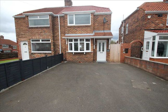 Thumbnail Semi-detached house to rent in Raylees Gardens, Dunston Hill, Gateshead