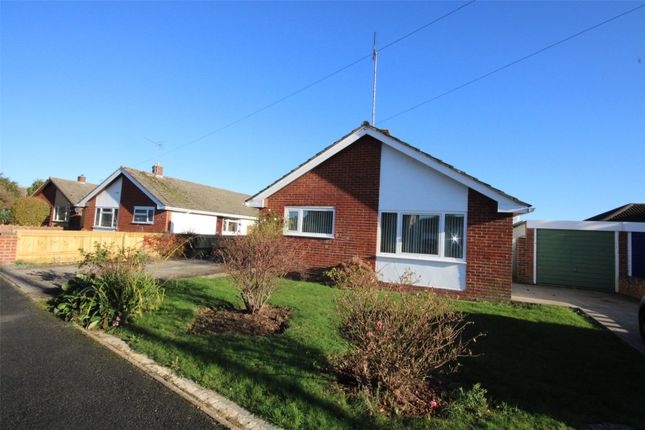 Bungalow to rent in Hungerford Road, Calne, Wiltshire
