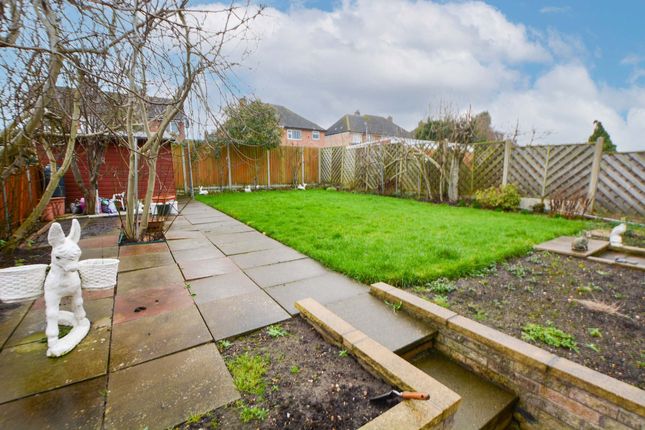 81 Brighton Avenue, Wigston photo 4