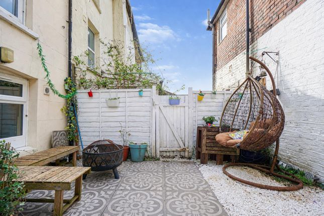 54, Stonefield Road, Hastings photo 4
