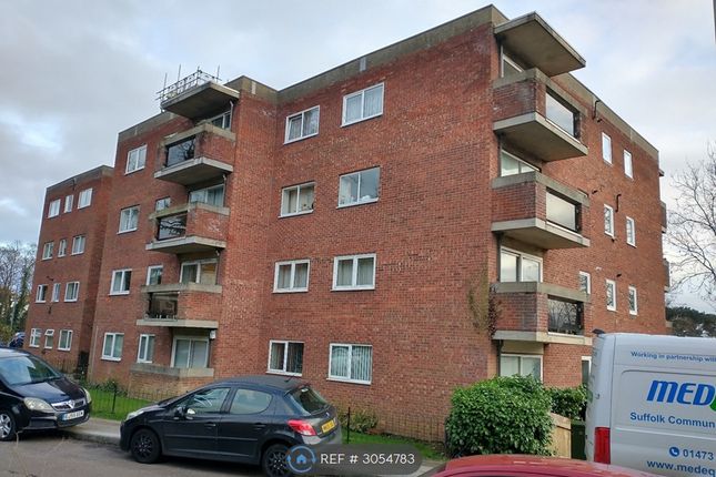 Burnham Lodge, Oakstead Close, Ipswich photo 3