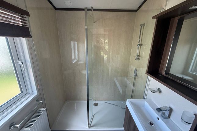 100, Manor House Holiday Park, Retford photo 3