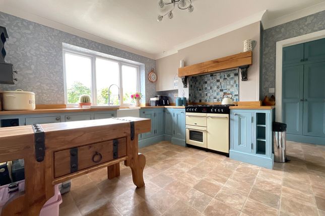 2 Hay Brow Close, Scarborough photo 3