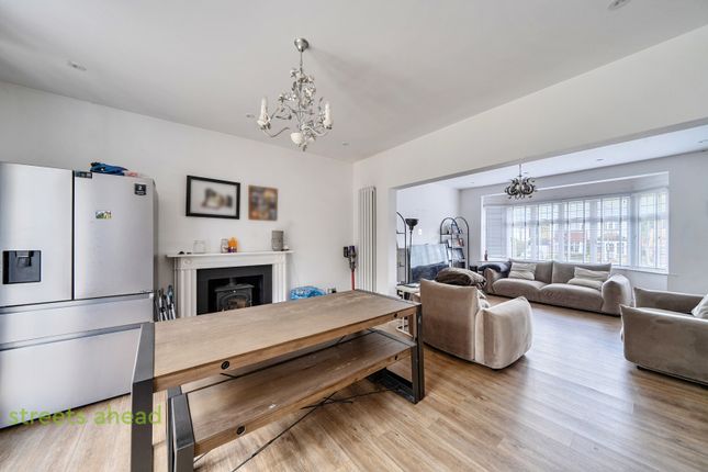 41, Byron Avenue, Coulsdon photo 4