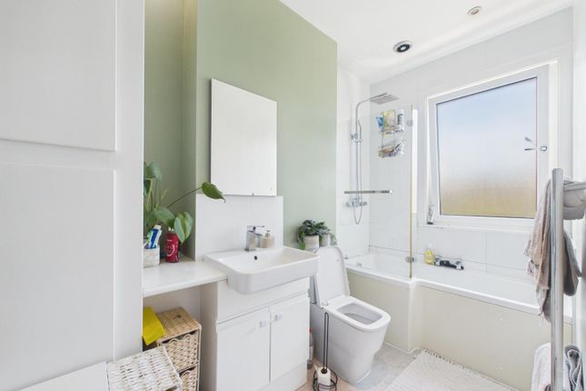 41, Cleaveland Road, Surbiton photo 4