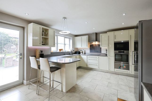 17, Sandfield Lane, Stratford-Upon-Avon photo 4