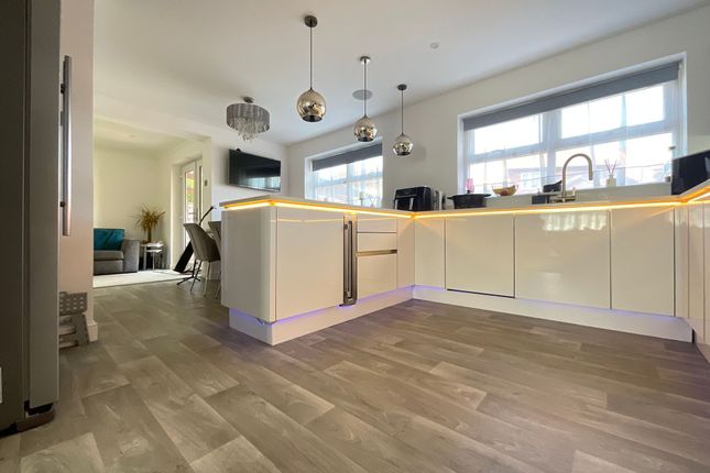 3 Avocet Crescent, Scarborough photo 2