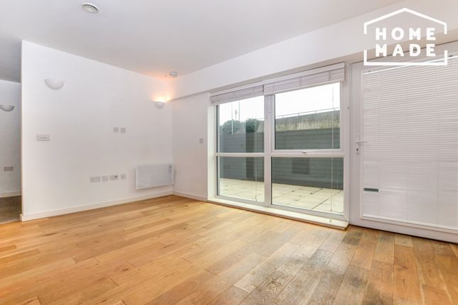 Thumbnail Flat to rent in Dolphin House, Sunbury-On-Thames