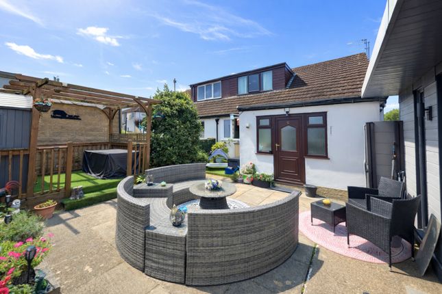 20, WOOD VIEW GROVE, BRIGHOUSE photo 2