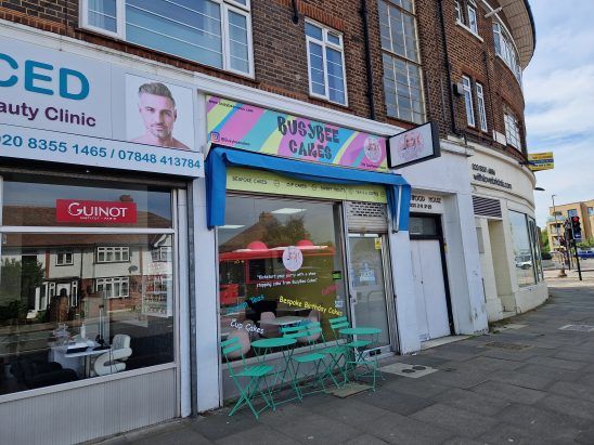 Retail premises to let in Southwood Road, London