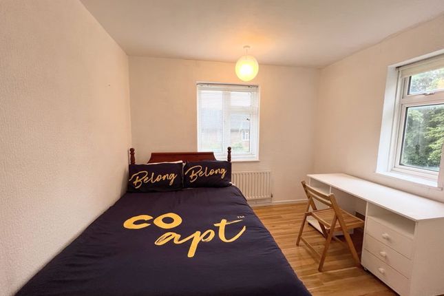 Flat to rent in The Willows, Princes Crescent, Brighton