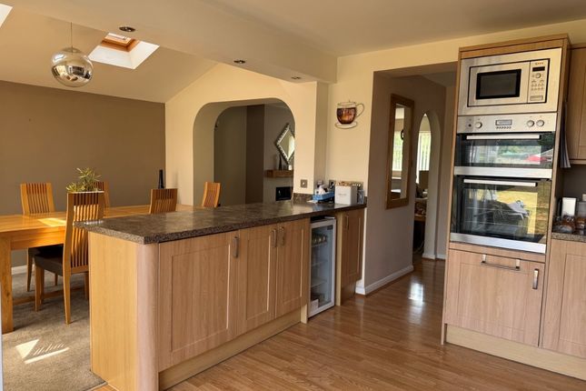 1 Thorneydown Road, Winterbourne Gunner, Salisbury photo 4