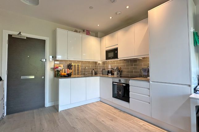 Flat for sale in St. James House, Clivemont Road, Maidenhead, Berkshire