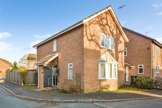 Link-detached house for sale in Tottehale Close, North Baddesley, Hampshire