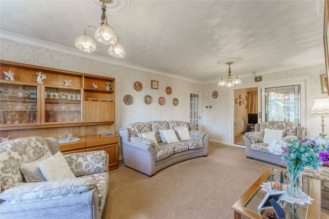 3, Crawley Avenue, Pontefract photo 3