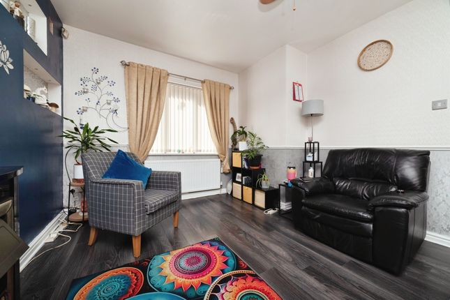18, Wadham Grove, Hull photo 4