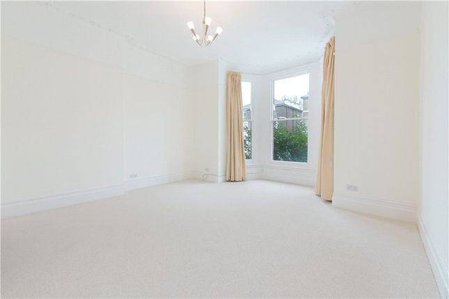 Flat to rent in Church Road, Richmond, Surrey