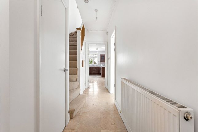32, Topsham Road, London photo 4