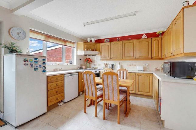 38 Perlethorpe Avenue, Nottingham photo 3
