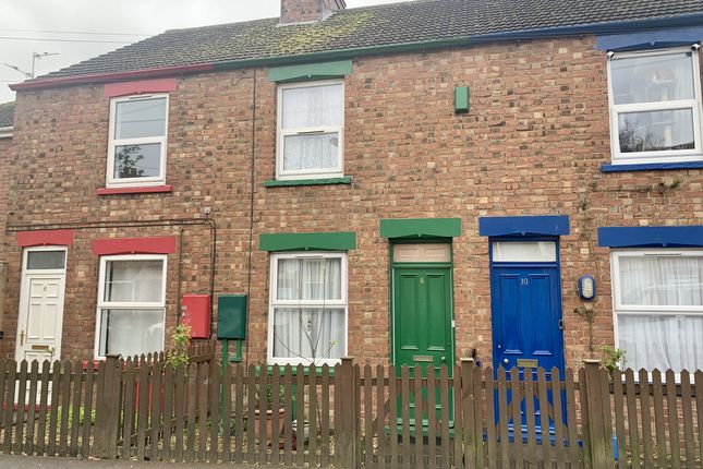 Thumbnail Terraced house for sale in Pennygate, Spalding