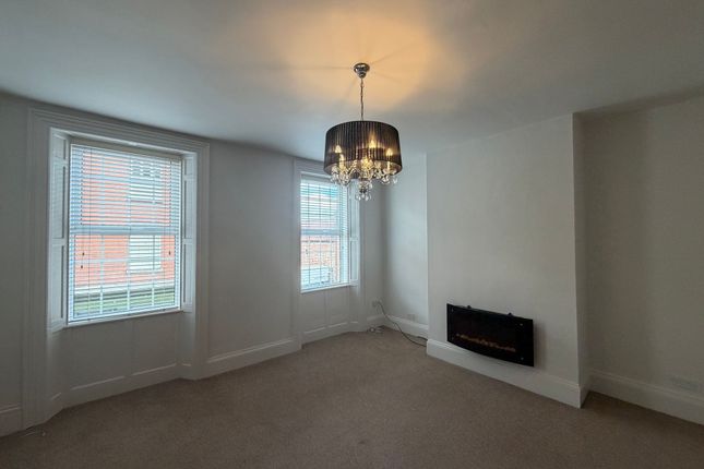11a Bridgegate, Retford photo 3