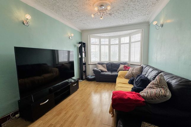 142, Park Avenue, London photo 4