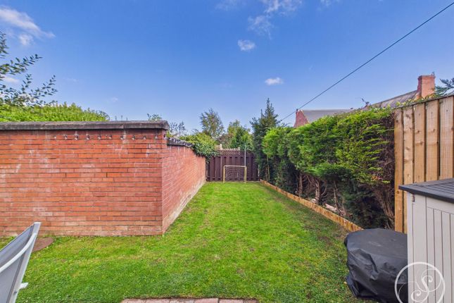 10, Leventhorpe Court,, Leeds photo 4