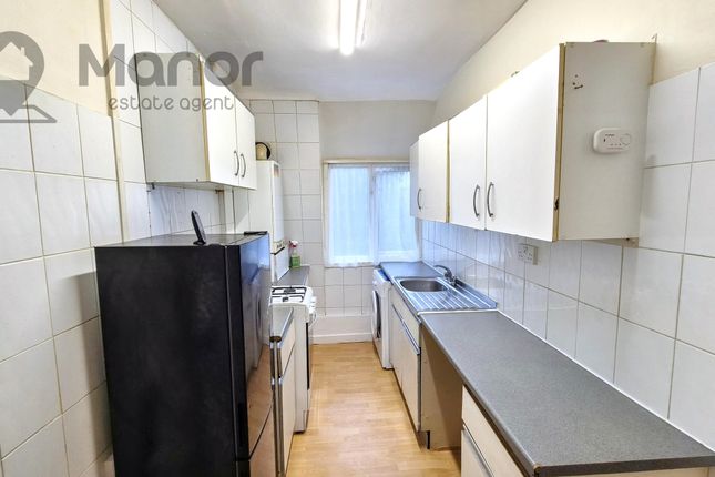45 Beverley Road, Dagenham photo 2