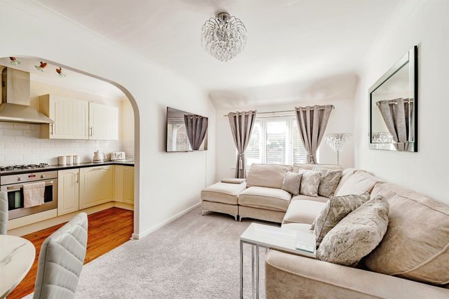Flat for sale in Albury Road, Merstham, Redhill
