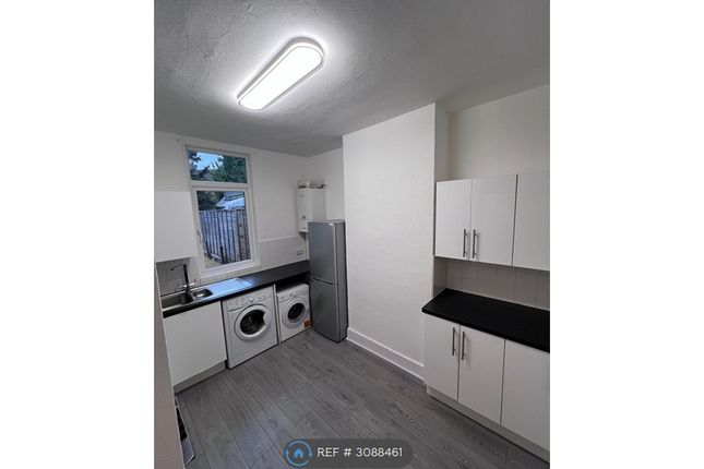 Colliers Wood photo 4