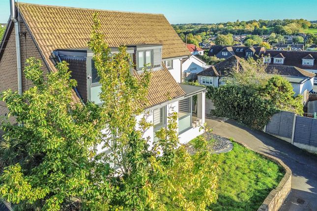 4-bed house on 9, Whitehall Close, Nazeing, £750,000