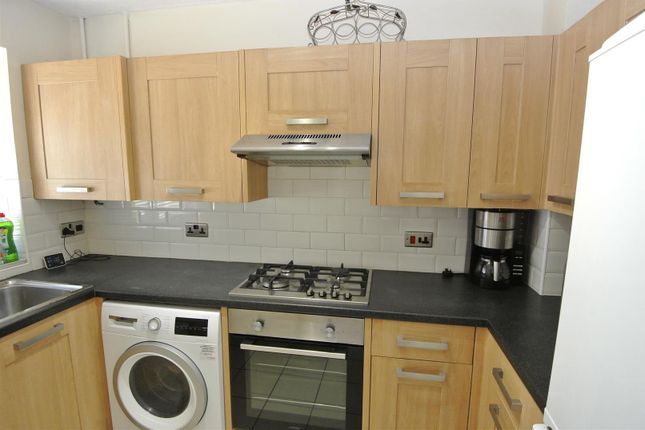 19, Coniston Way, Egham photo 4