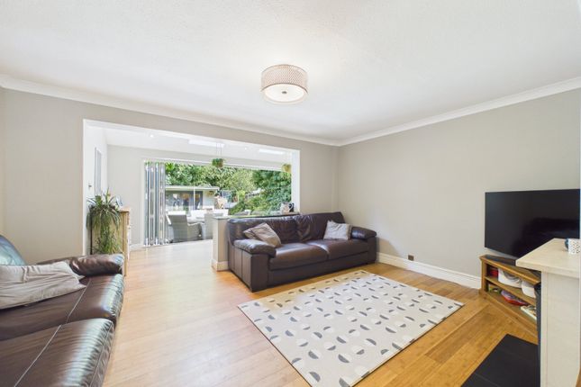 114, Clifton Road, Wokingham photo 4