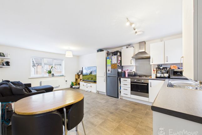 45, Chandler Drive, Bordon photo 4
