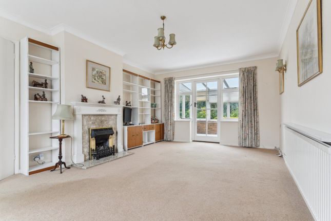 28, Grassingham Road, Chalfont St. Peter photo 3