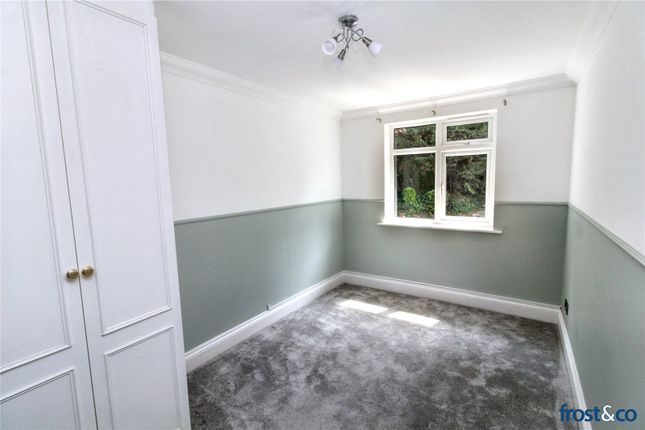 5 Branksome Chase, 82, Penn Hill Avenue, Dorset photo 5