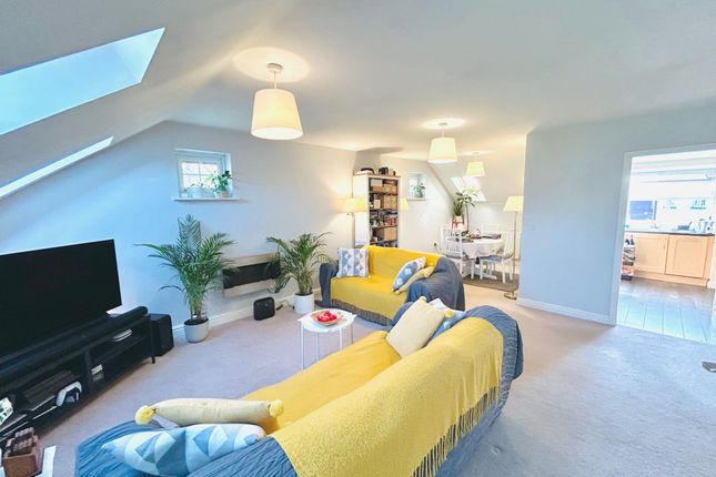31 Crossland Mews, Lymm photo 3