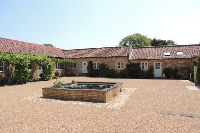 Thumbnail Barn conversion to rent in Modney Hall Road, Hilgay