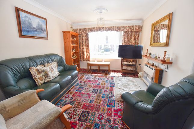 35, Windsor Drive, Market Drayton photo 4