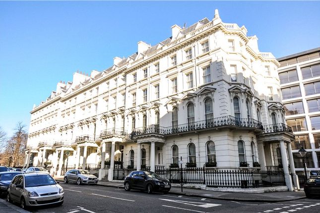 Flat to rent in Prince Of Wales Terrace, Hyde Park, Pwall